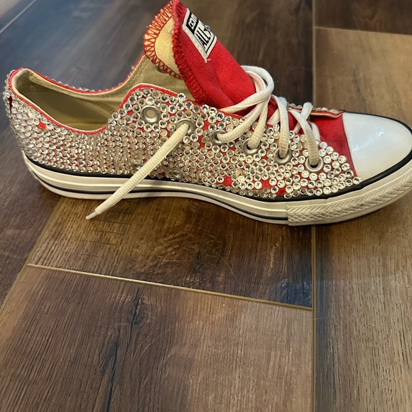 CONVERSE ALL STAR WHITE CUSTOMIZED using CRYSTALS Wedding Or For Fun Shoe Size 9 - Picture 2 of 13